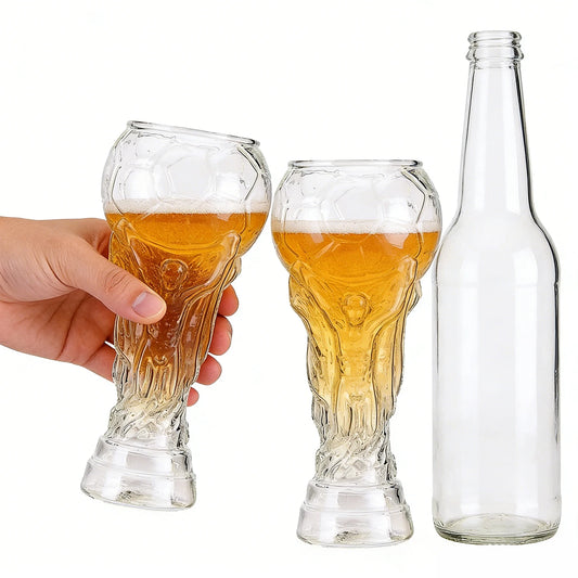 Bierglas in Pokalform 600 ml — Fußball-Design, spülmaschinenfest