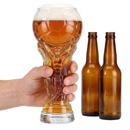 Bierglas in Pokalform 600 ml — Fußball-Design, spülmaschinenfest
