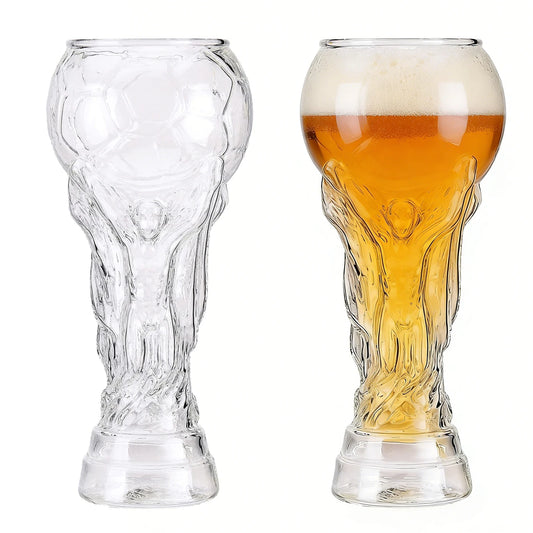 Bierglas in Pokalform 600 ml — Fußball-Design, spülmaschinenfest